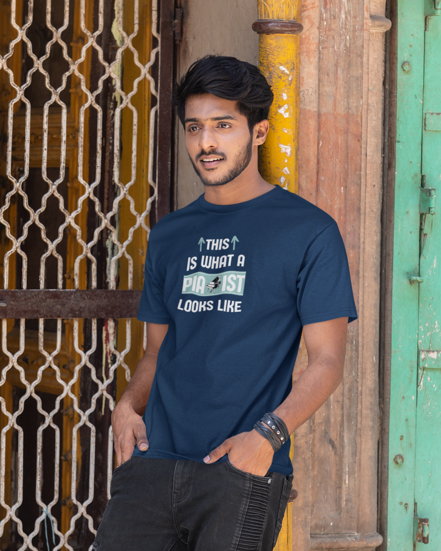 This is what a Pianist looks like | Unisex T-shirt